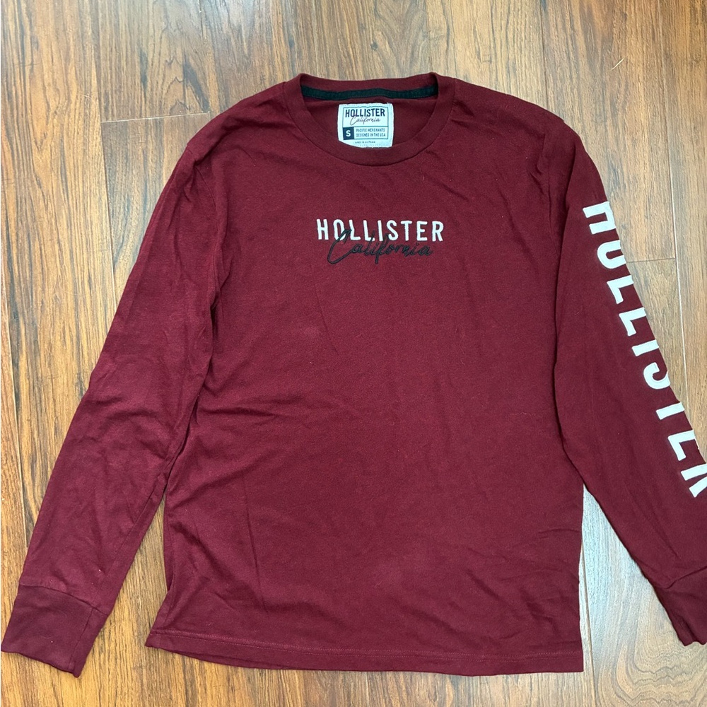 Hollister Red Long Sleeve Tee Casual Cotton